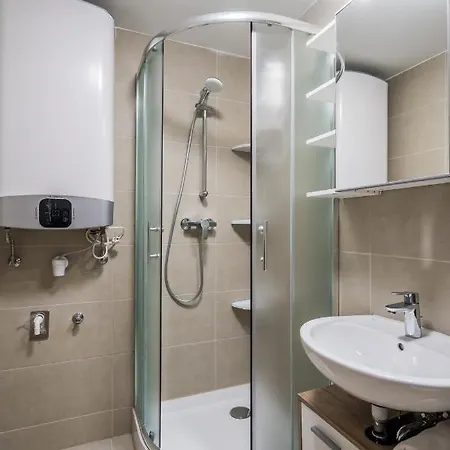 Mf Parafa Apartman * Siófok