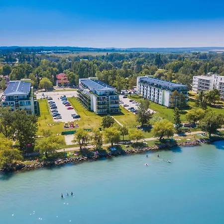Apartament Mf Parafa Apartman *